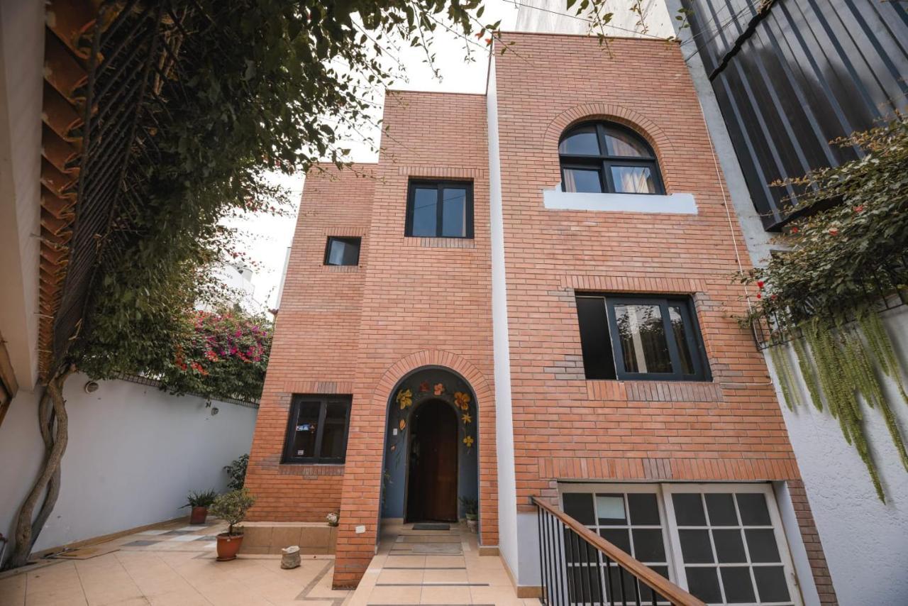 Qx Miraflores Hostel Lima Exterior photo